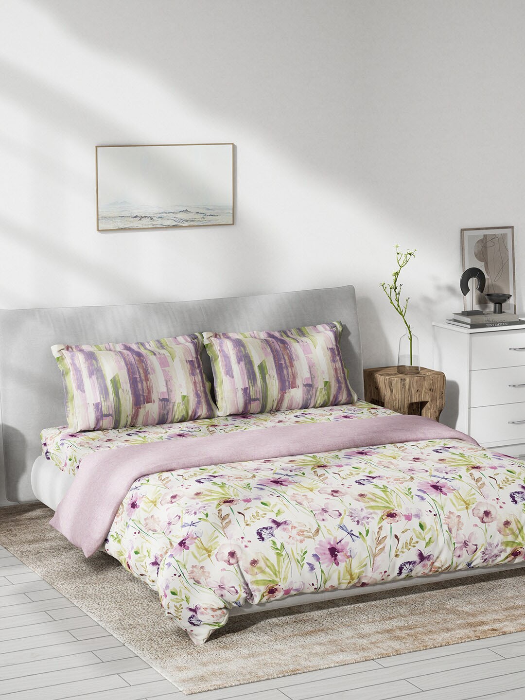 

DDecor Pink & White Floral Printed Pure Cotton Double Queen Bedding Set