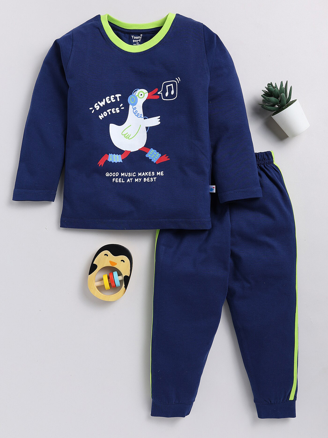 

Toonyport Boys Printed T-shirt with Trousers, Blue