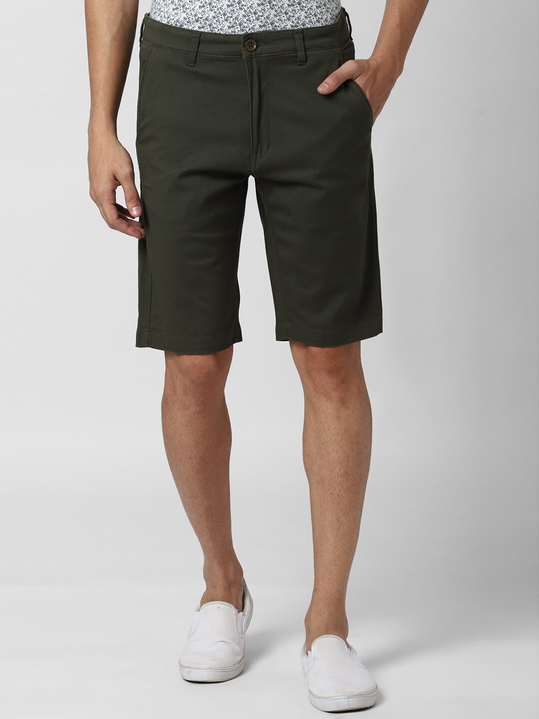 

PETER ENGLAND UNIVERSITY Men Mid Rise Regular Shorts, Olive