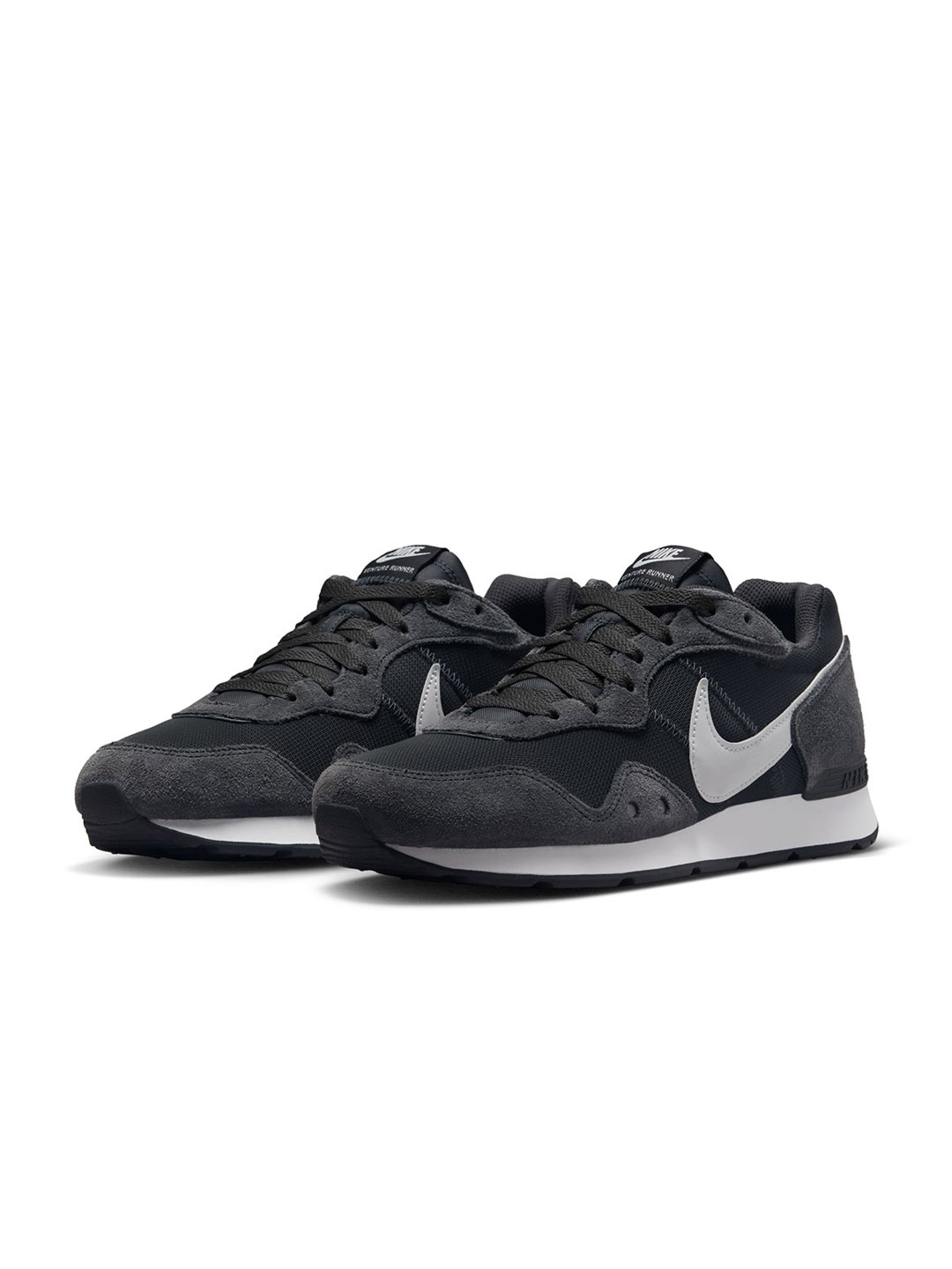

Nike Men Venture Runner Sneakers, Black