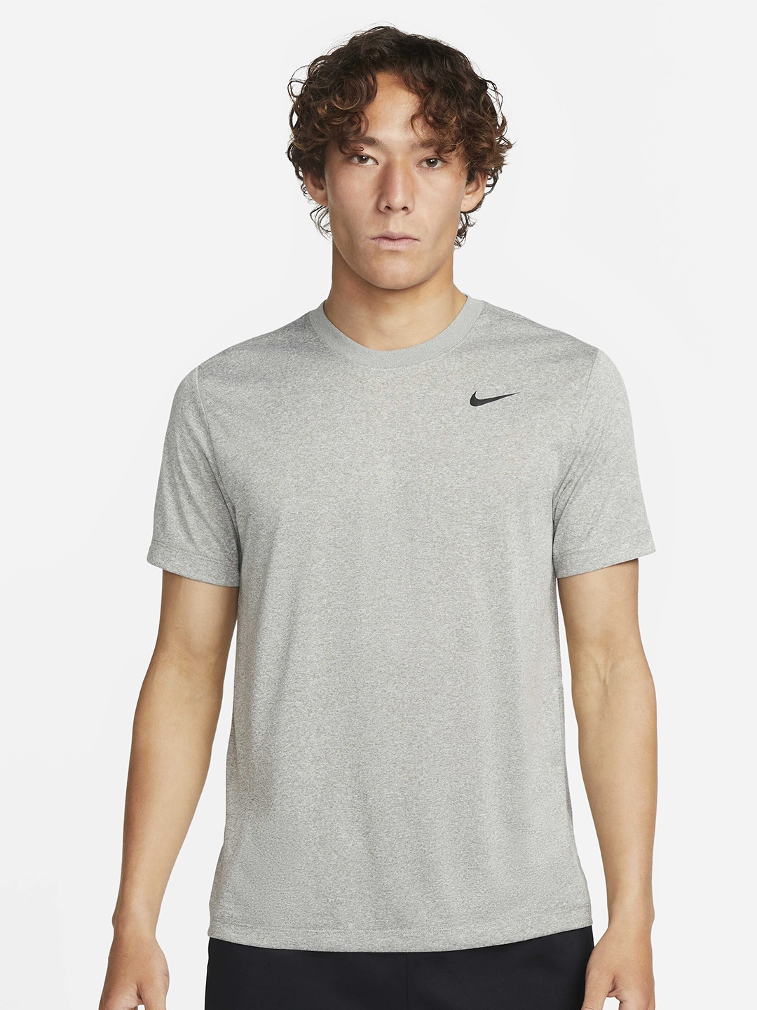 

Nike Men Brand Logo Detail Dri-FIT T-shirt, Grey
