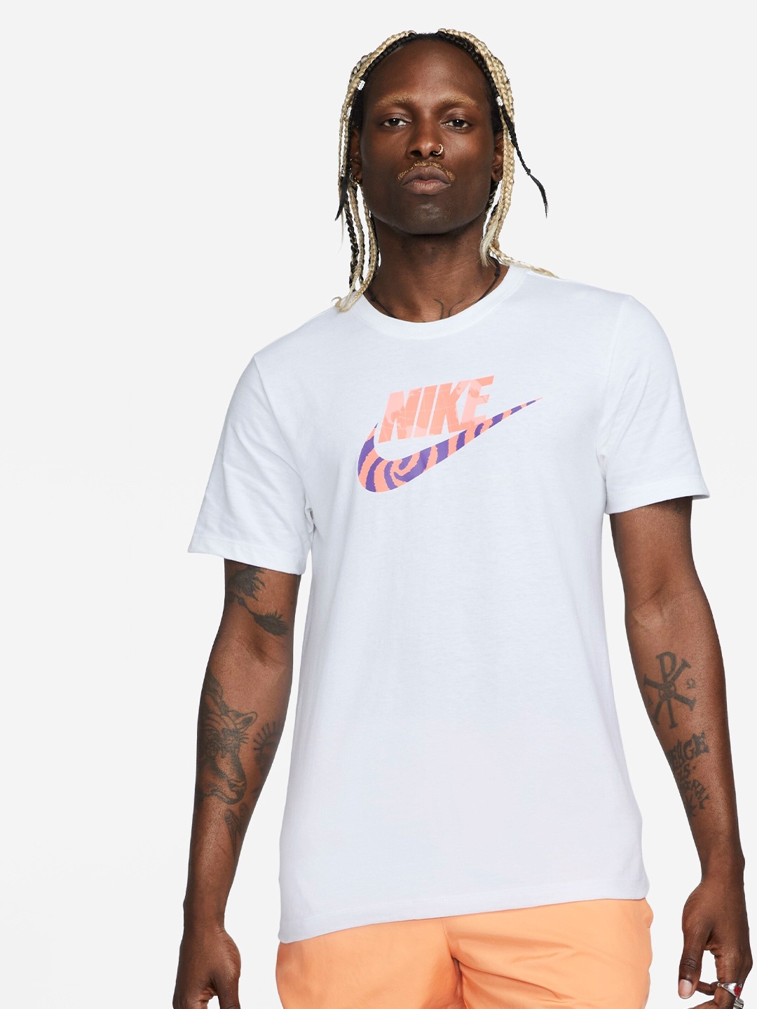 

Nike AS M NSW TEE FESTIVAL HBR FS Brand Logo-Printed Round Neck T-Shirt, White