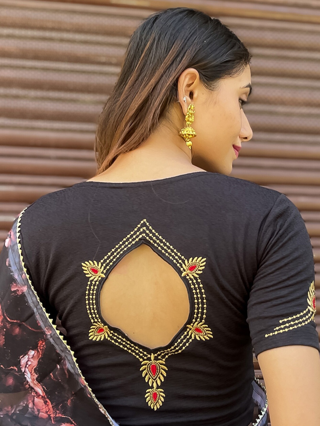 

Bindigasm's Advi Embroidered Stretchable Jaquard Saree Blouse, Black