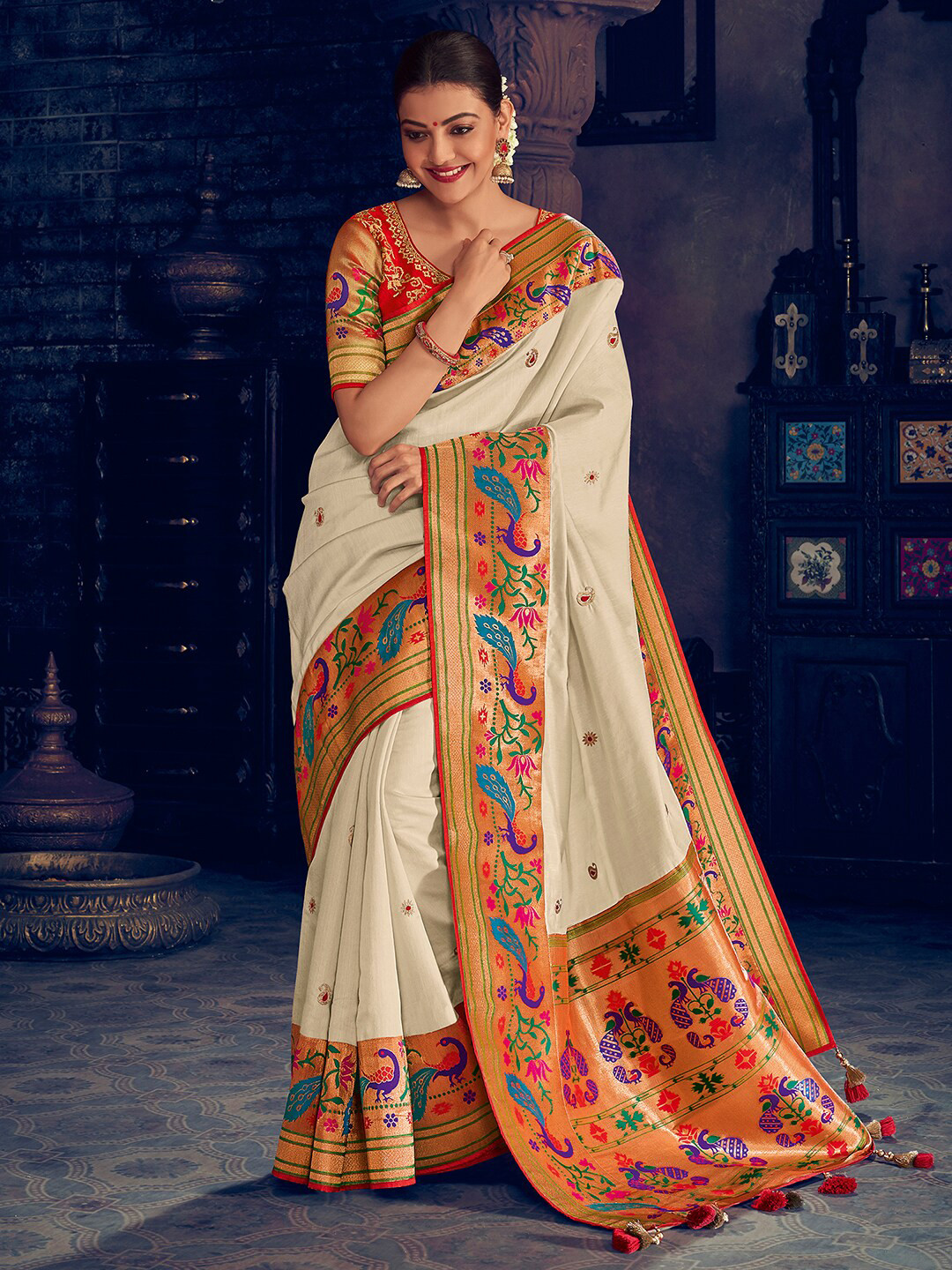 

Mitera Off White Paisley Embroidered Zari Detailed Paithani Saree
