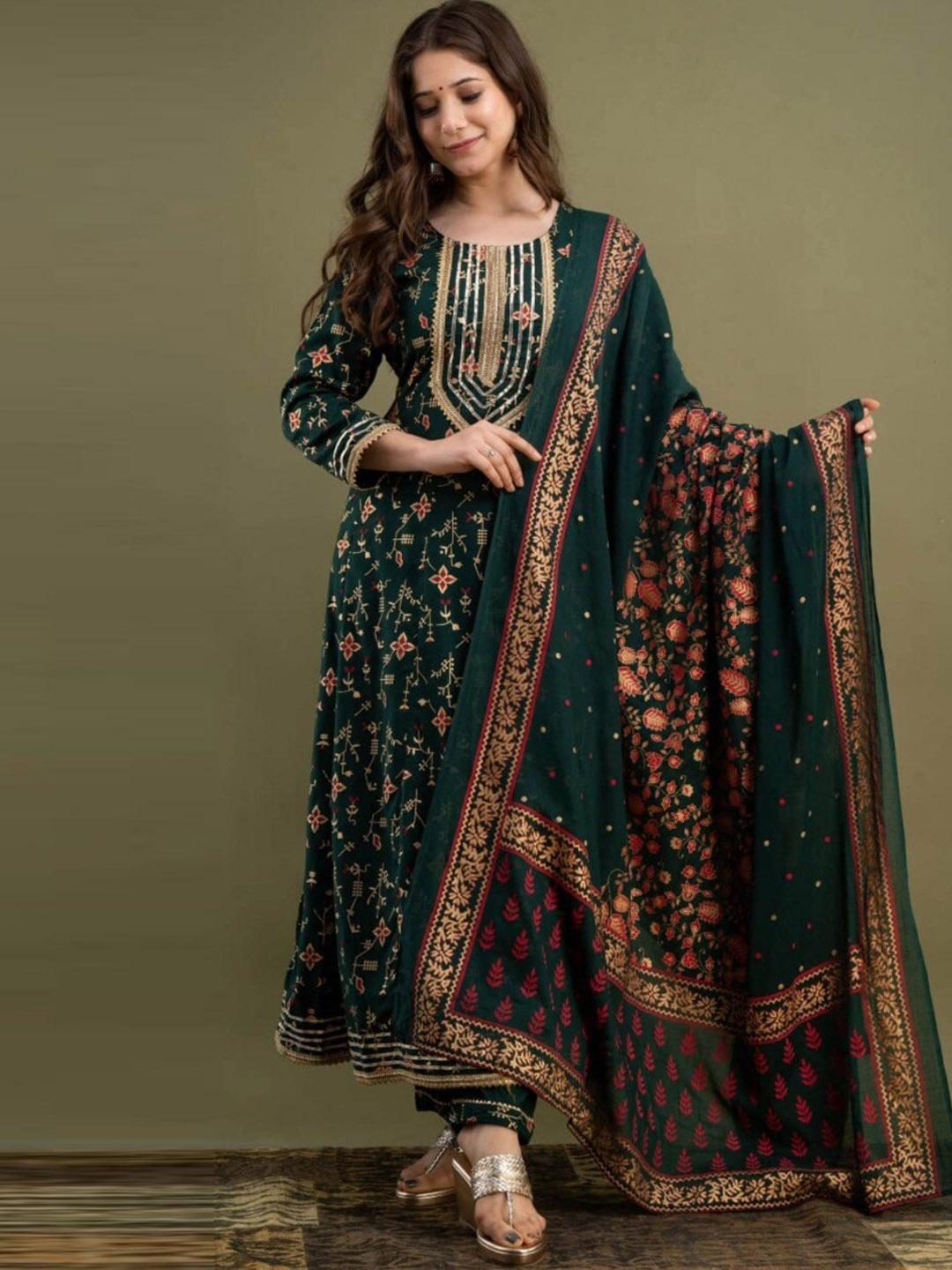 

SP DESIGNS Floral Printed Empire Gotta Patti Kurta With Palazzos & Dupatta, Green