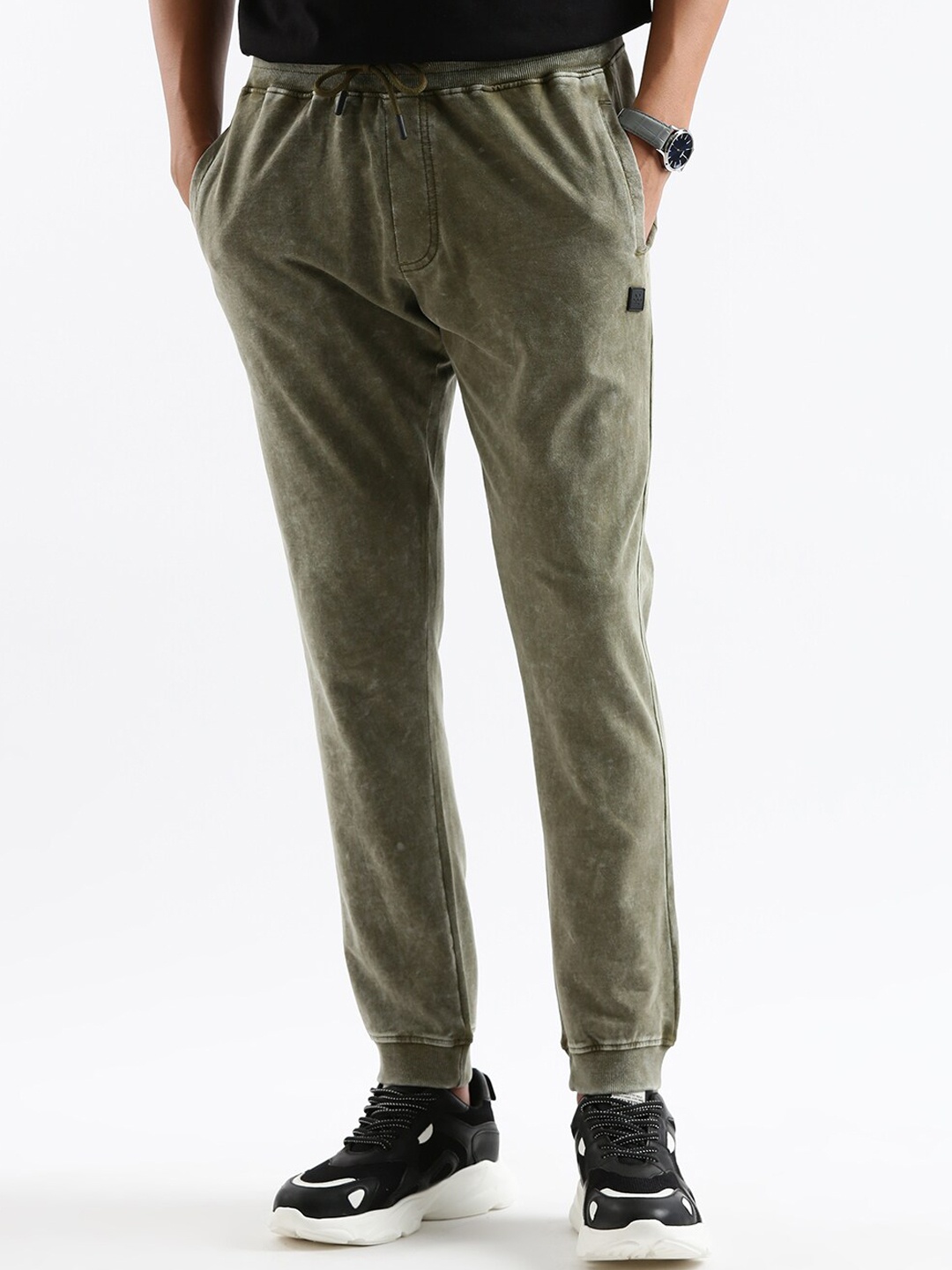 

WROGN Cotton Mid-Rise Slim-Fit Joggers, Olive