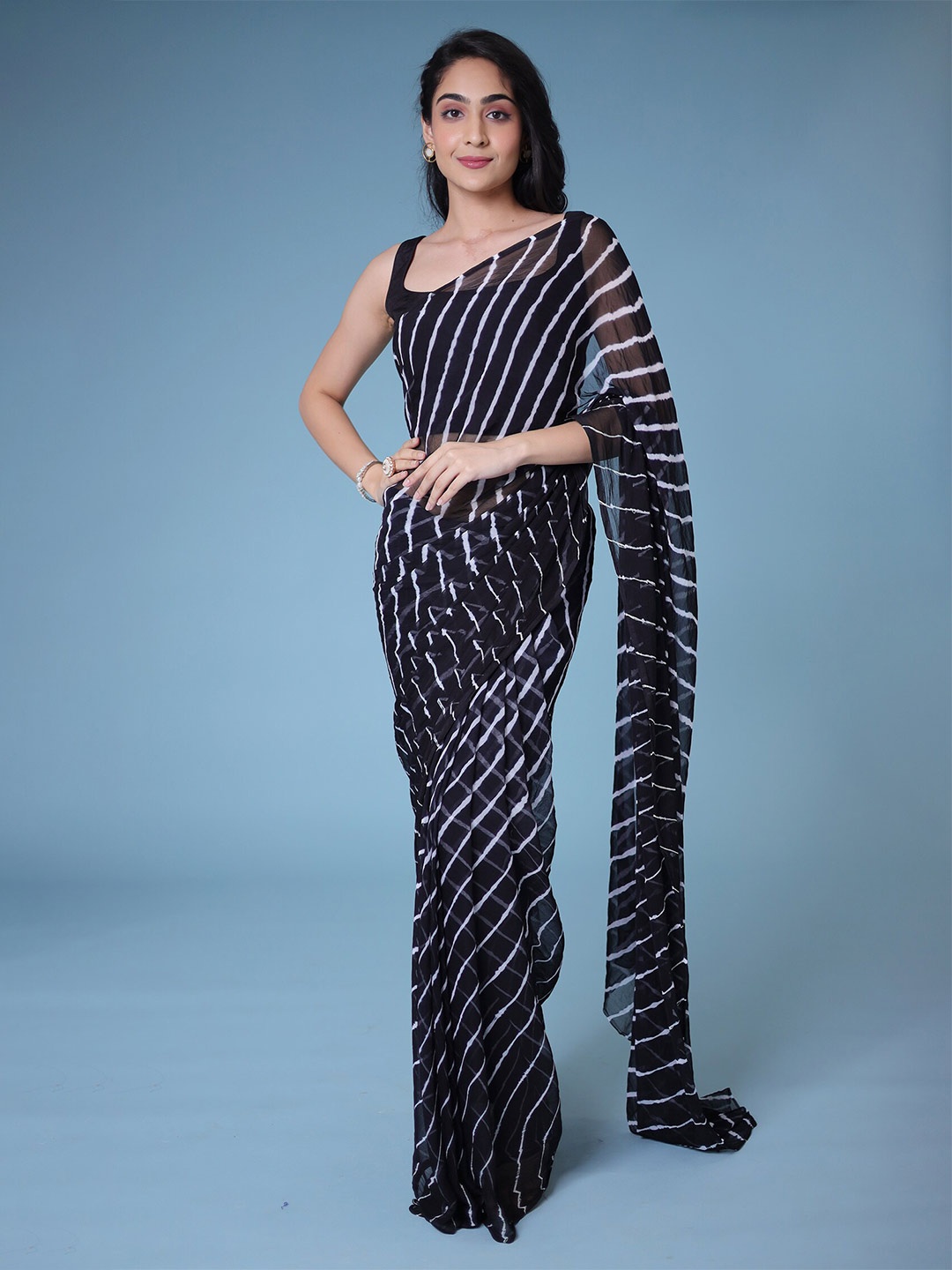 

ZARI Striped Leheriya Pure Chiffon Leheriya Saree, Black