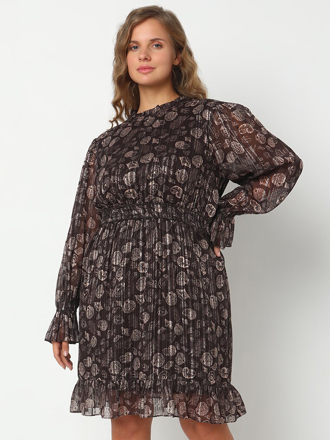 

VERO MODA CURVE Plus Size Conversational Printed High Neck Puff Sleeves Fit & Flare Dress, Brown