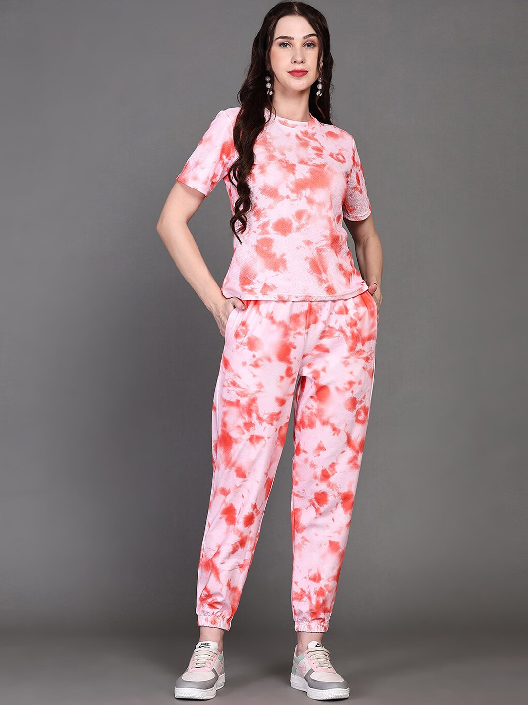 

Ziva Fashion Printed T-shirt With Joggers, Pink
