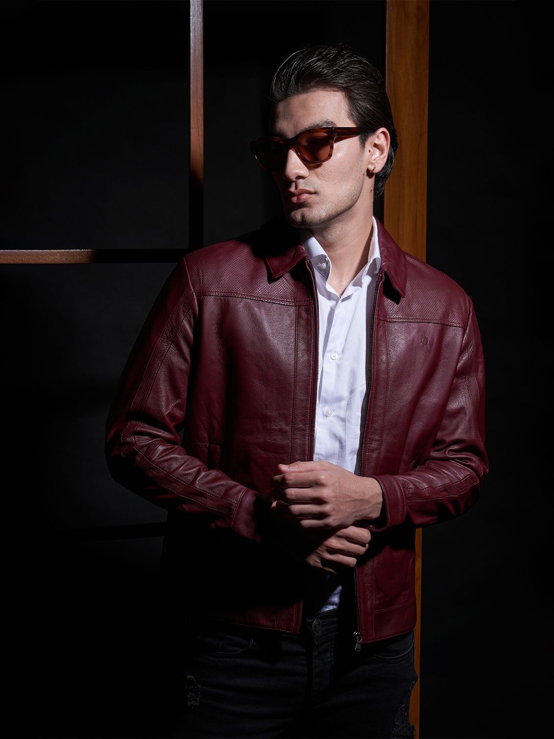 

Tortoise Spread Collar Lightweight Leather Jacket, Maroon