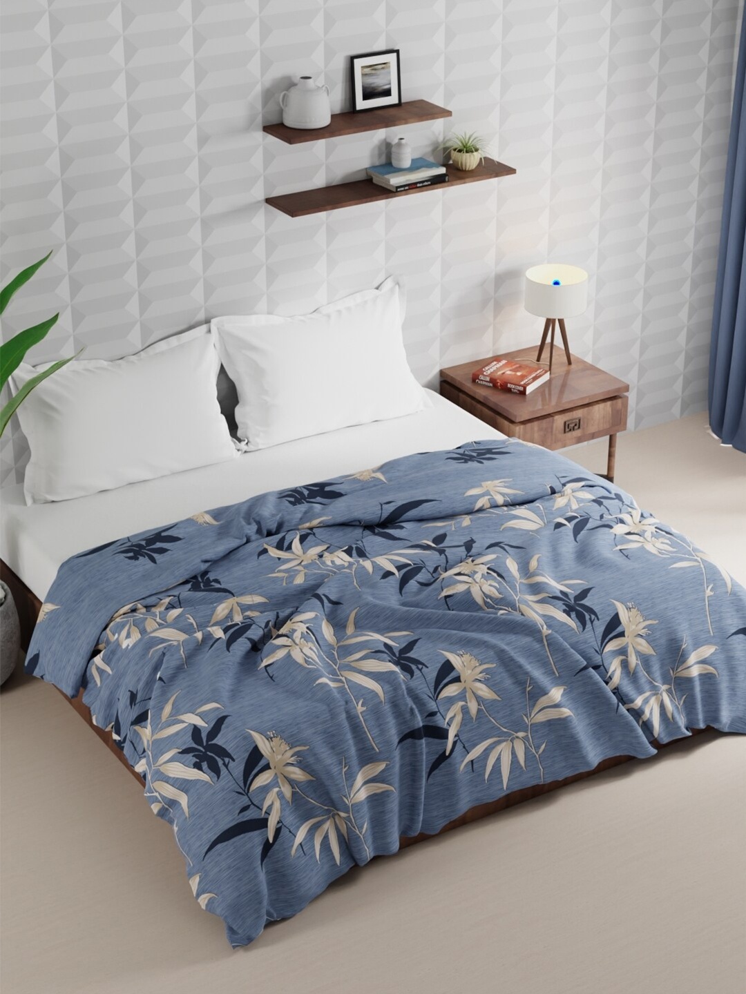 

BIANCA Blue & White Floral Microfiber AC Room 120 GSM Double Bed Comforter