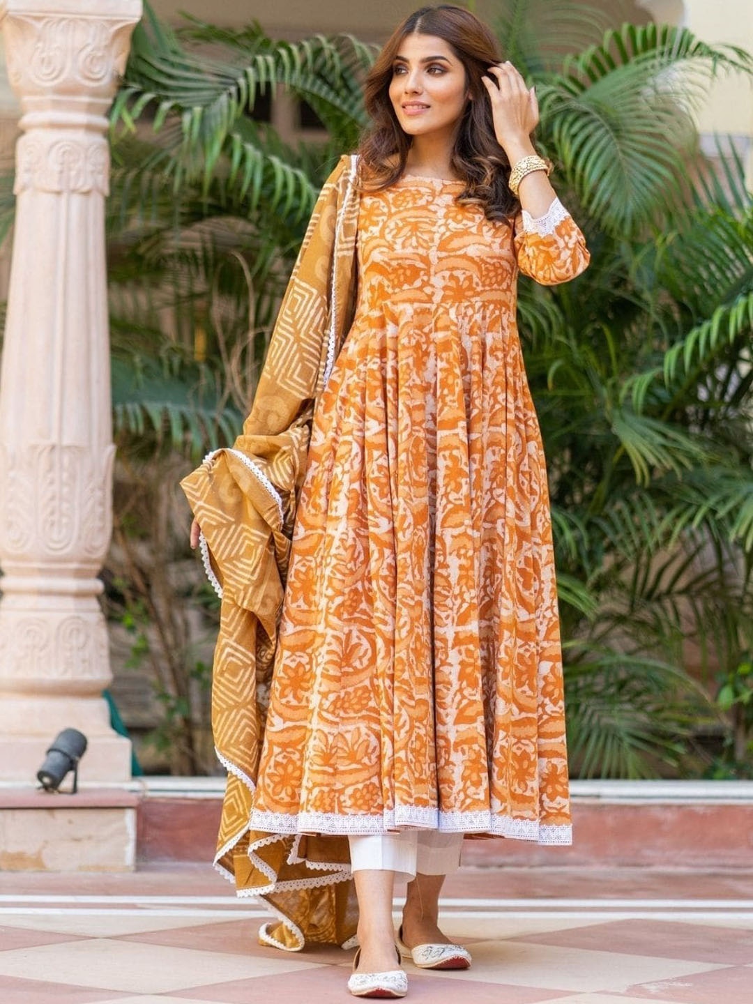 

Karagwals fab Floral Printed Pure Cotton Kurta & Trousers With Dupatta, Mustard