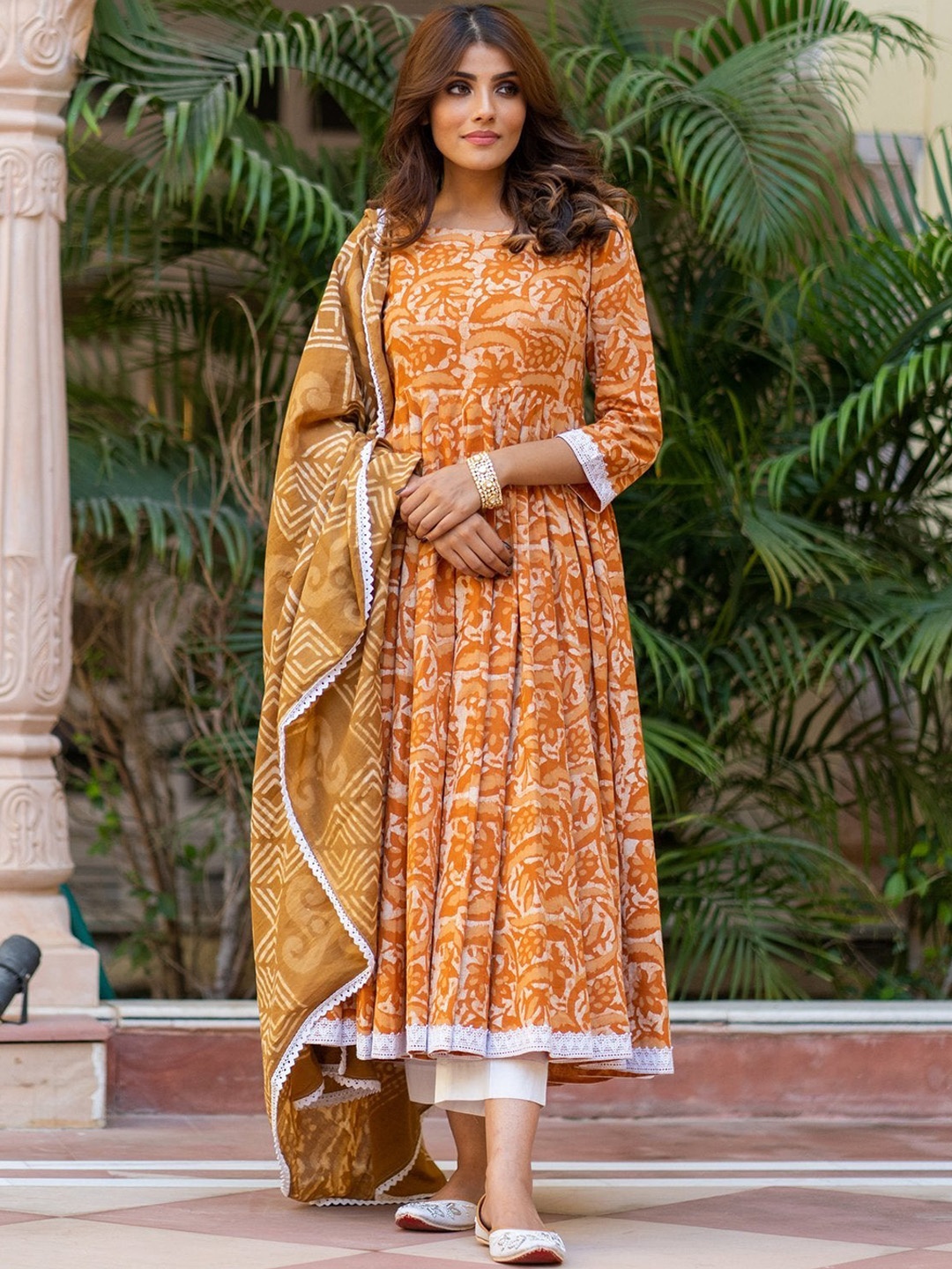 

Collection Rj23 Floral Printed Pure Cotton Anarkali Kurta & Trousers With Dupatta, Mustard