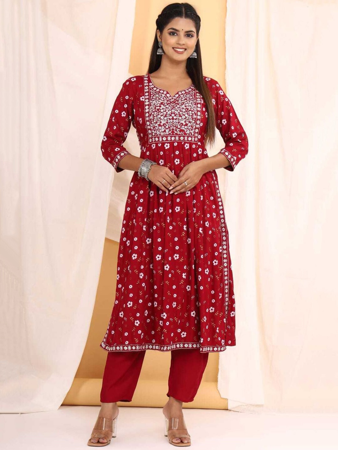 

Collection Rj23 Floral Printed Anarkali Kurta With Trousers & Dupatta, Red