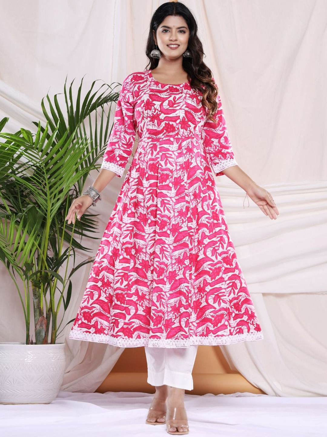 

Collection Rj23 Floral Printed Pure Cotton Kurta with Trousers & Dupatta, Pink