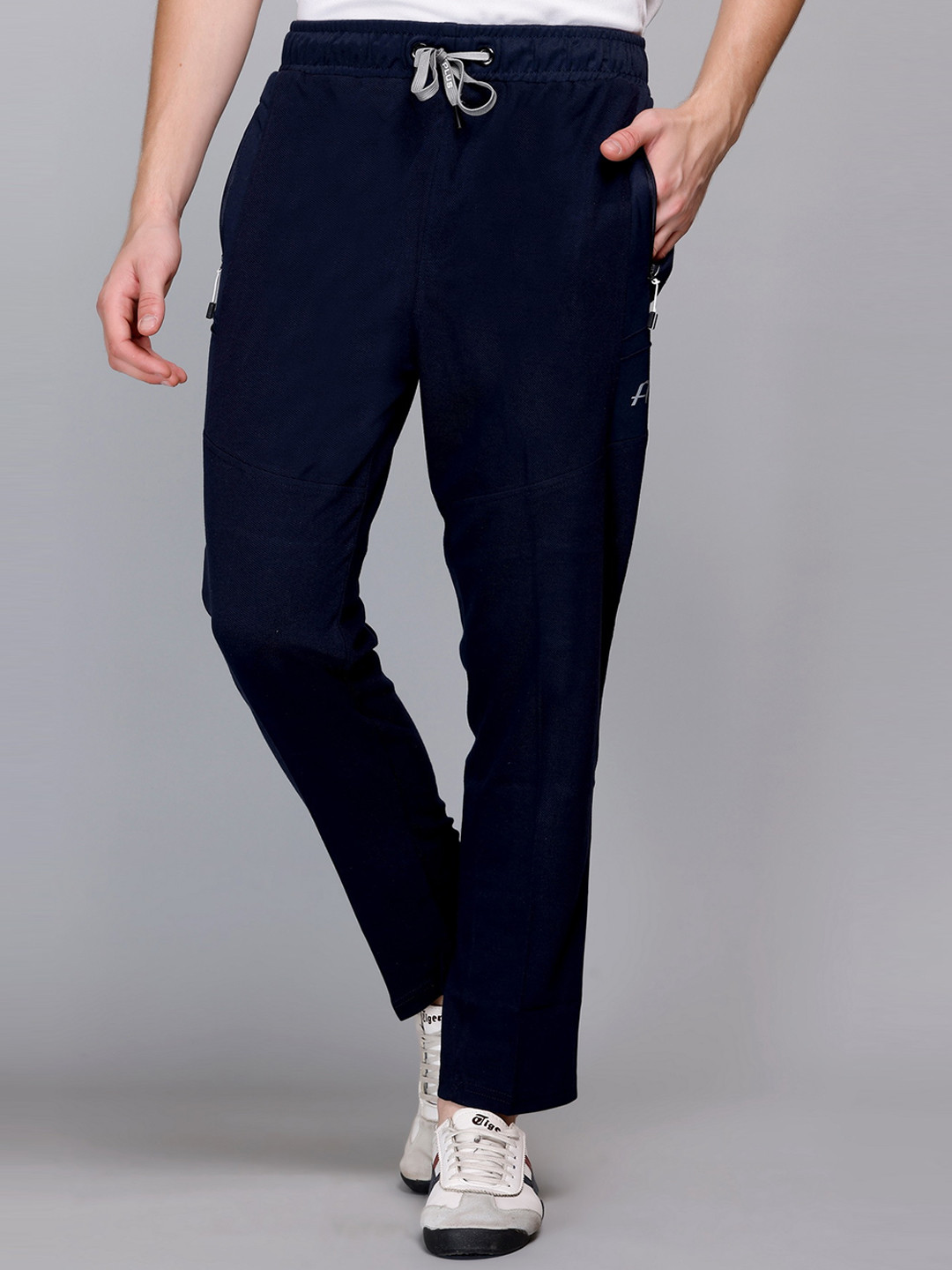 

FCKPLUS Men Mid Rise Cotton Track Pant, Navy blue