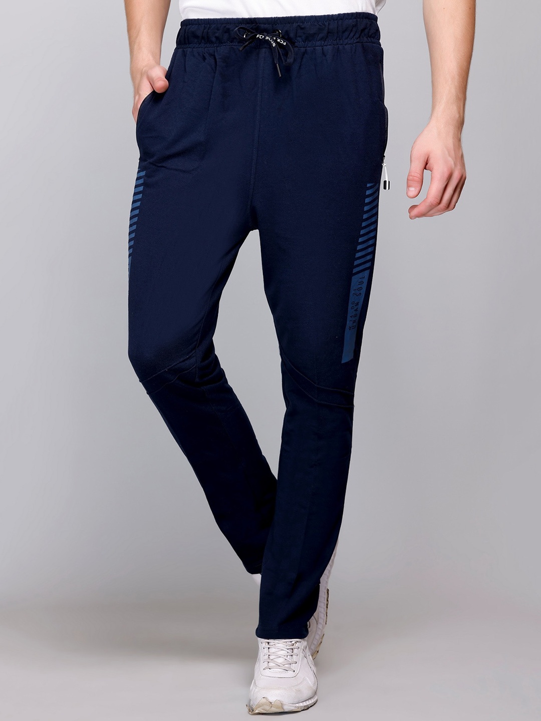 

FCKPLUS Men Mid Rise Cotton Track Pant, Navy blue