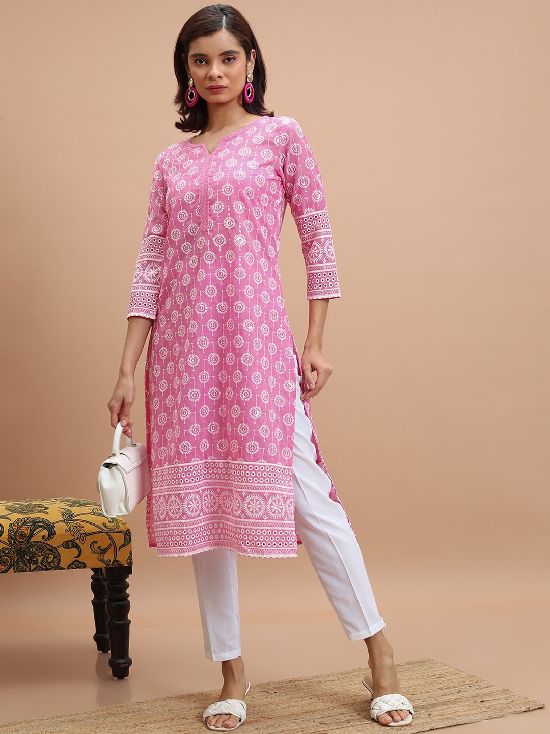 

Vishudh Pink Ethnic Motifs Embroidered Thread Work Straight Kurta
