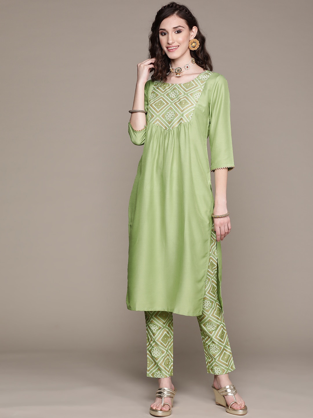 

Sangria Printed Straight Kurta Set, Green