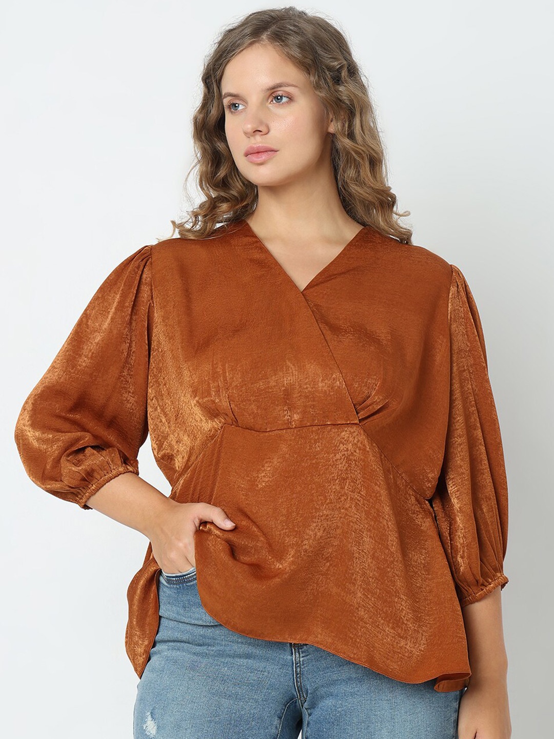 

VERO MODA CURVE Self Design V-Neck Cinched Waist Regular Top, Brown
