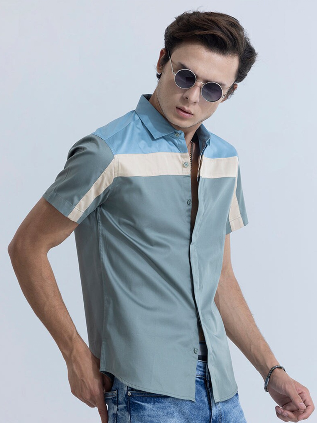 

Snitch Green Colourblocked Classic Slim Fit Opaque Cotton Casual Shirt