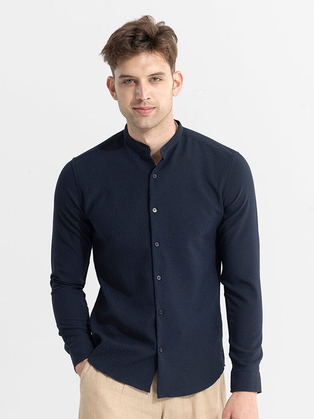 

Snitch Navy Blue Classic Slim Fit Cotton Casual Shirt