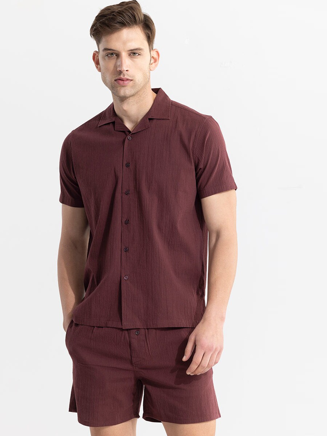 

Snitch Maroon Notched Lapel Collar Shirt With Shorts