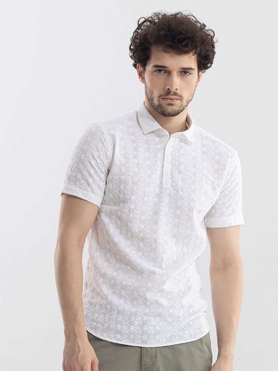 

Snitch White Ethnic Motif Embroidered Polo Collar Cotton T-shirt