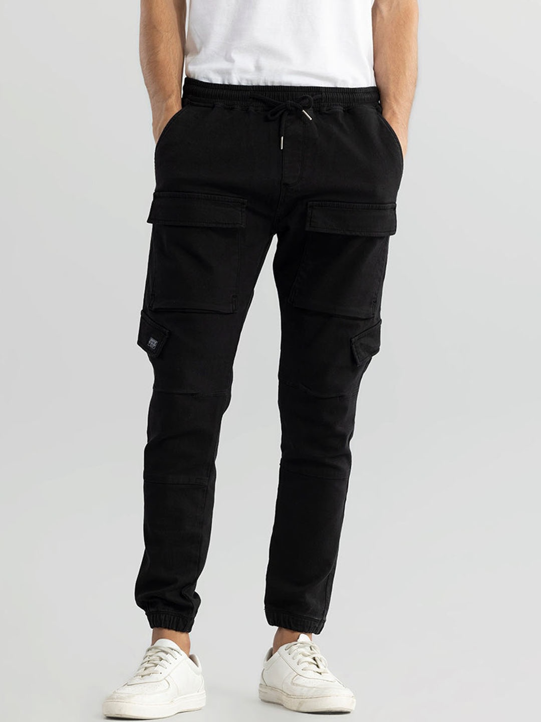 

Snitch Men Black Smart Relaxed Fit Clean Look Cotton Cargo Jeans