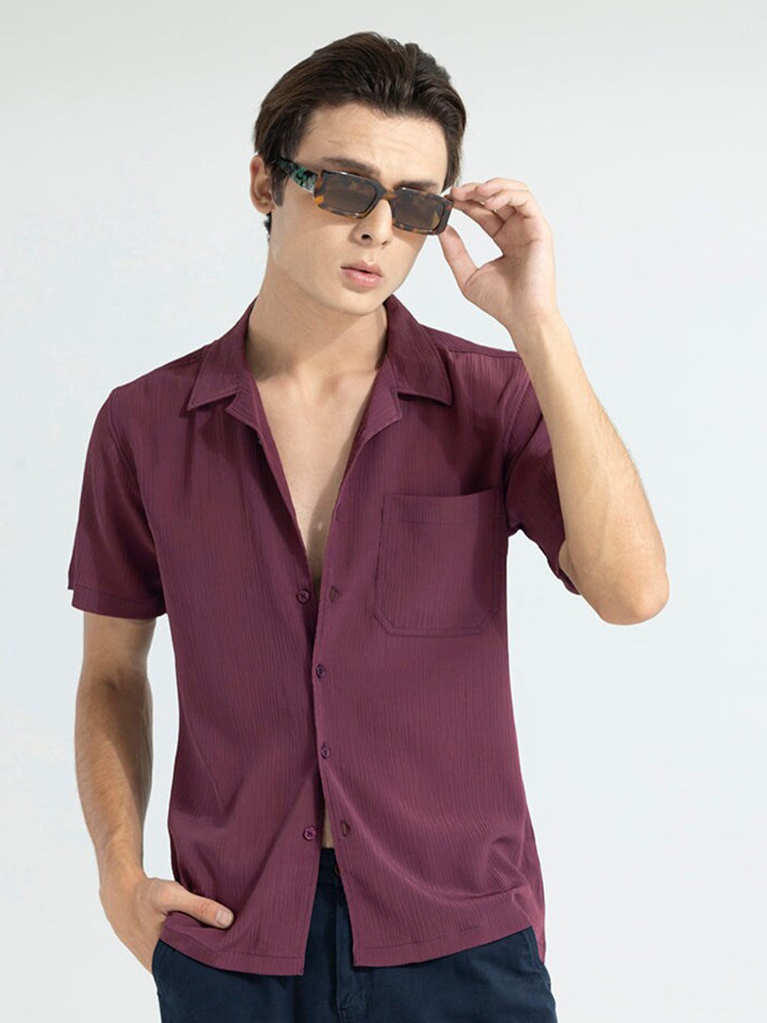 

Snitch Magenta Classic Slim Fit Opaque Casual Cotton Shirt