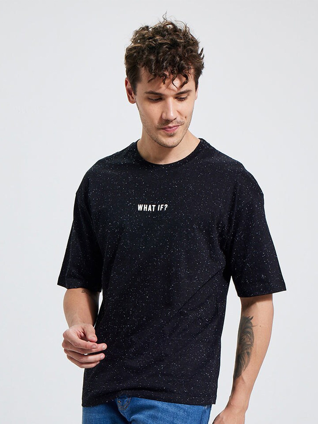 

Snitch Abstract Printed Drop-Shoulder Sleeves Oversized Cotton T-shirt, Black