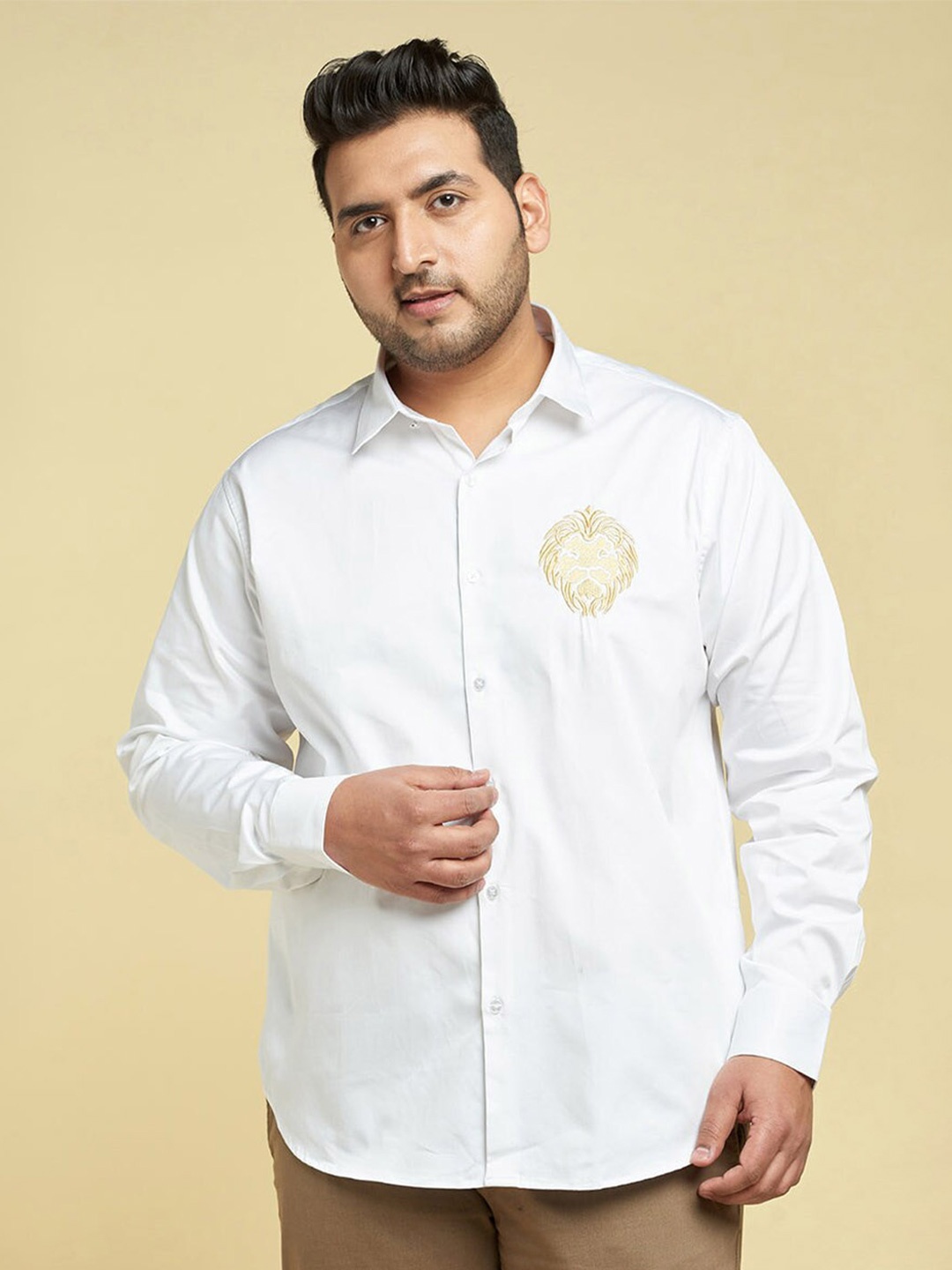 

Snitch White Classic Slim Fit Embroidered Casual Shirt