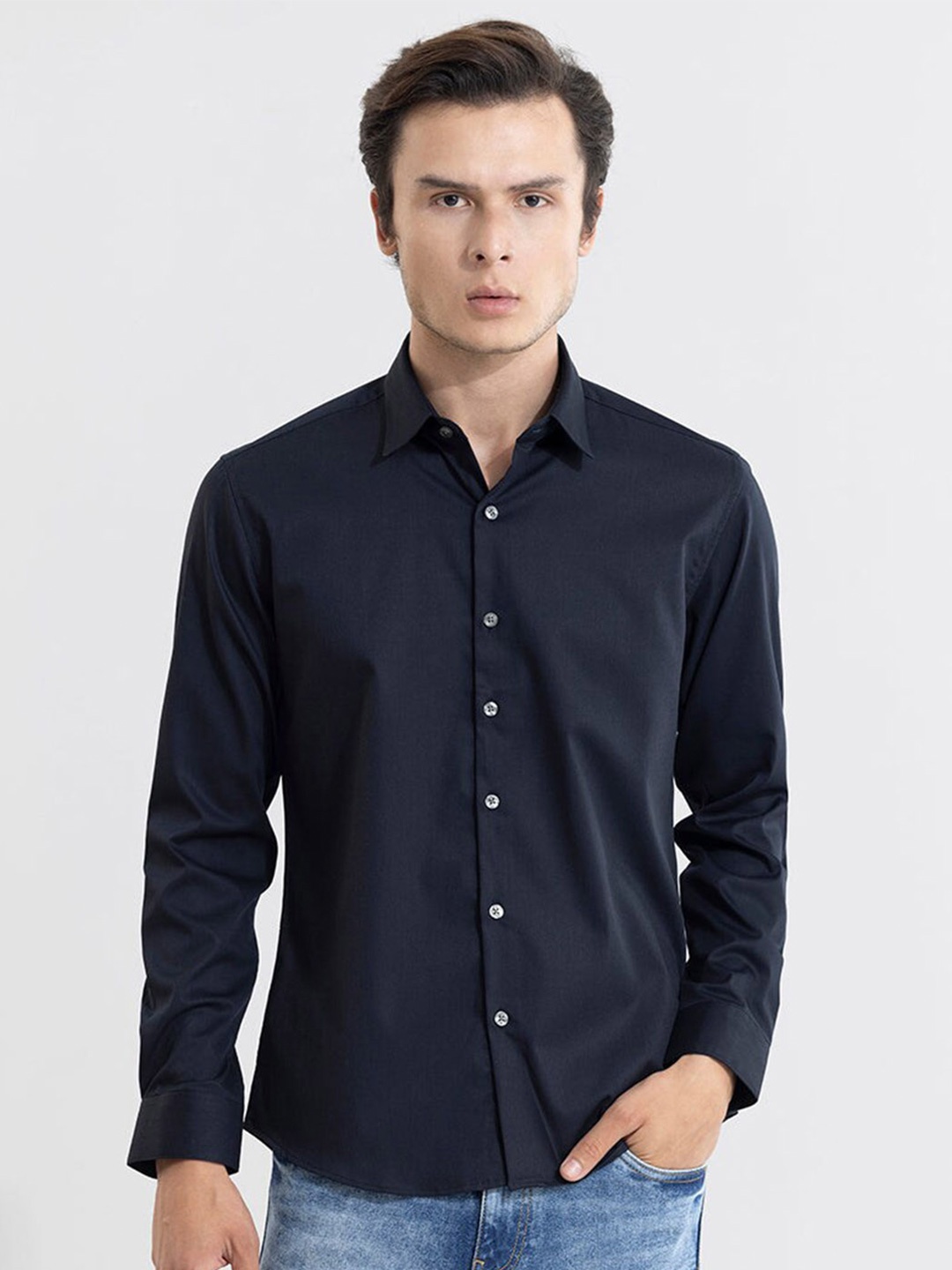 

Snitch Navy Blue Classic Slim Fit Spread Collar Cotton Casual Shirt