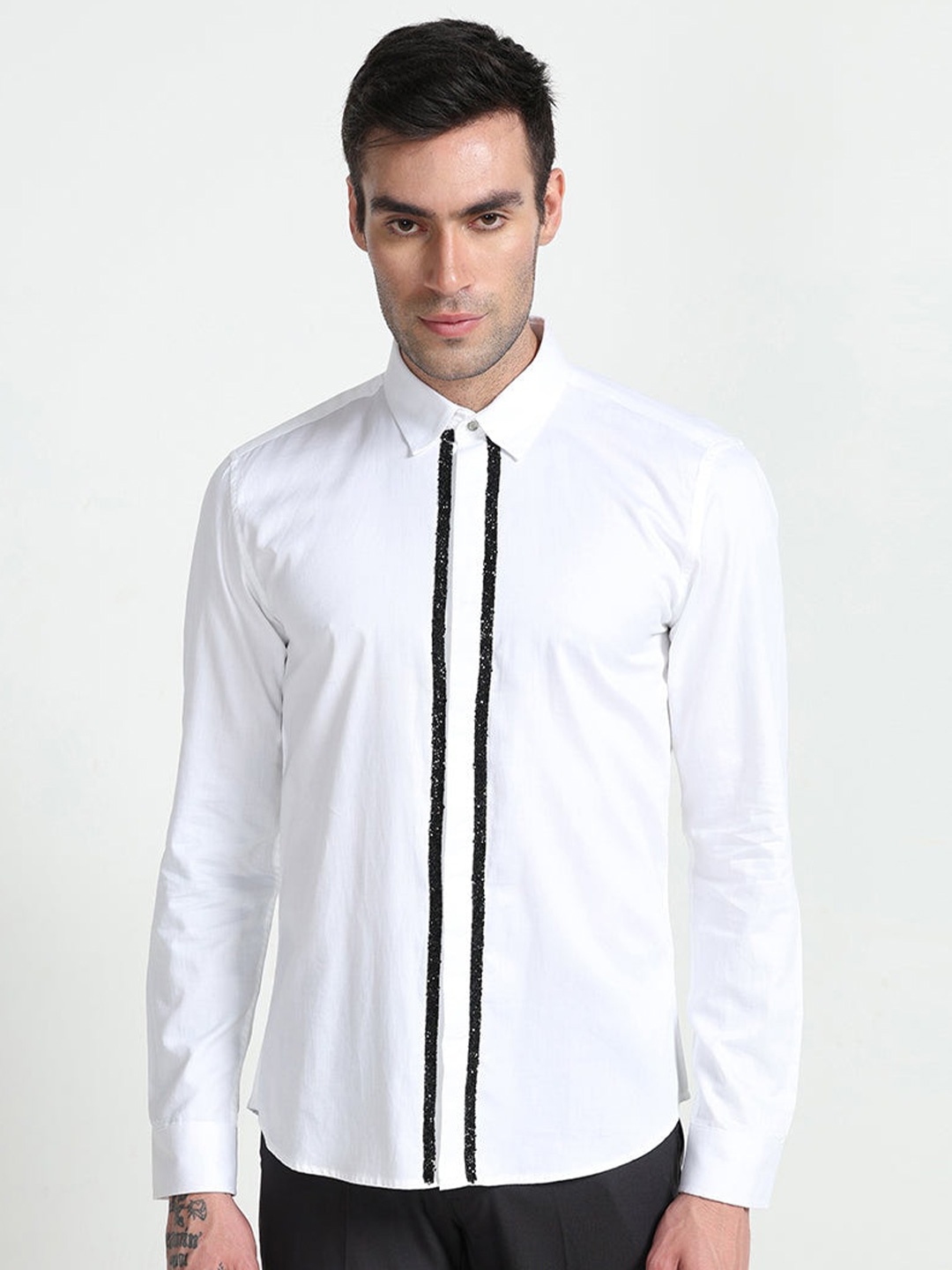 

Snitch Classic Slim Fit Embellished Cotton Casual Shirt, White