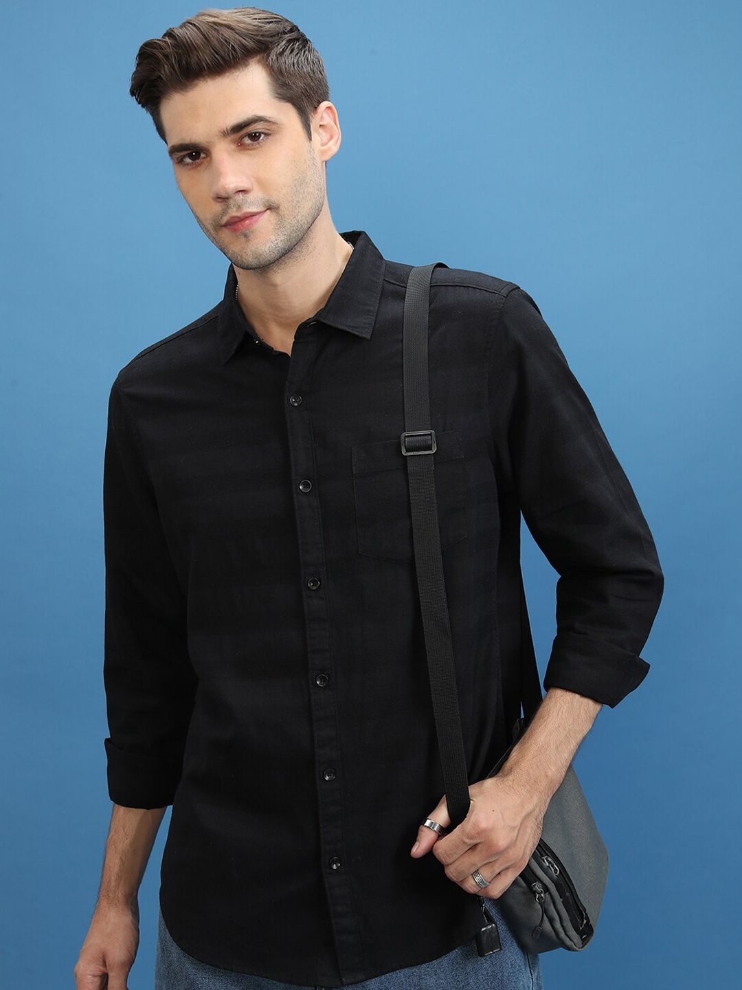 

KETCH Black Slim Fit Horizontal Striped Opaque Cotton Casual Shirt