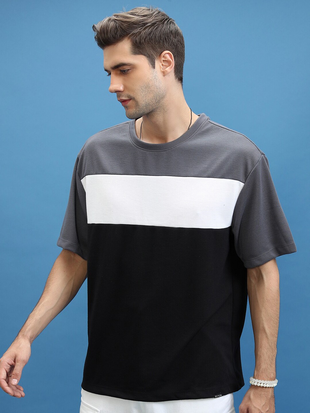 

KETCH Colourblocked Drop-Shoulder Sleeves Oversized Popcorn structured T-shirt, Grey