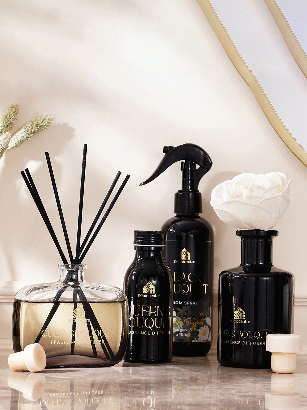 

Home Centre Black Enchanted Queen's Bouquet Aroma Diffuser Oil 100ml