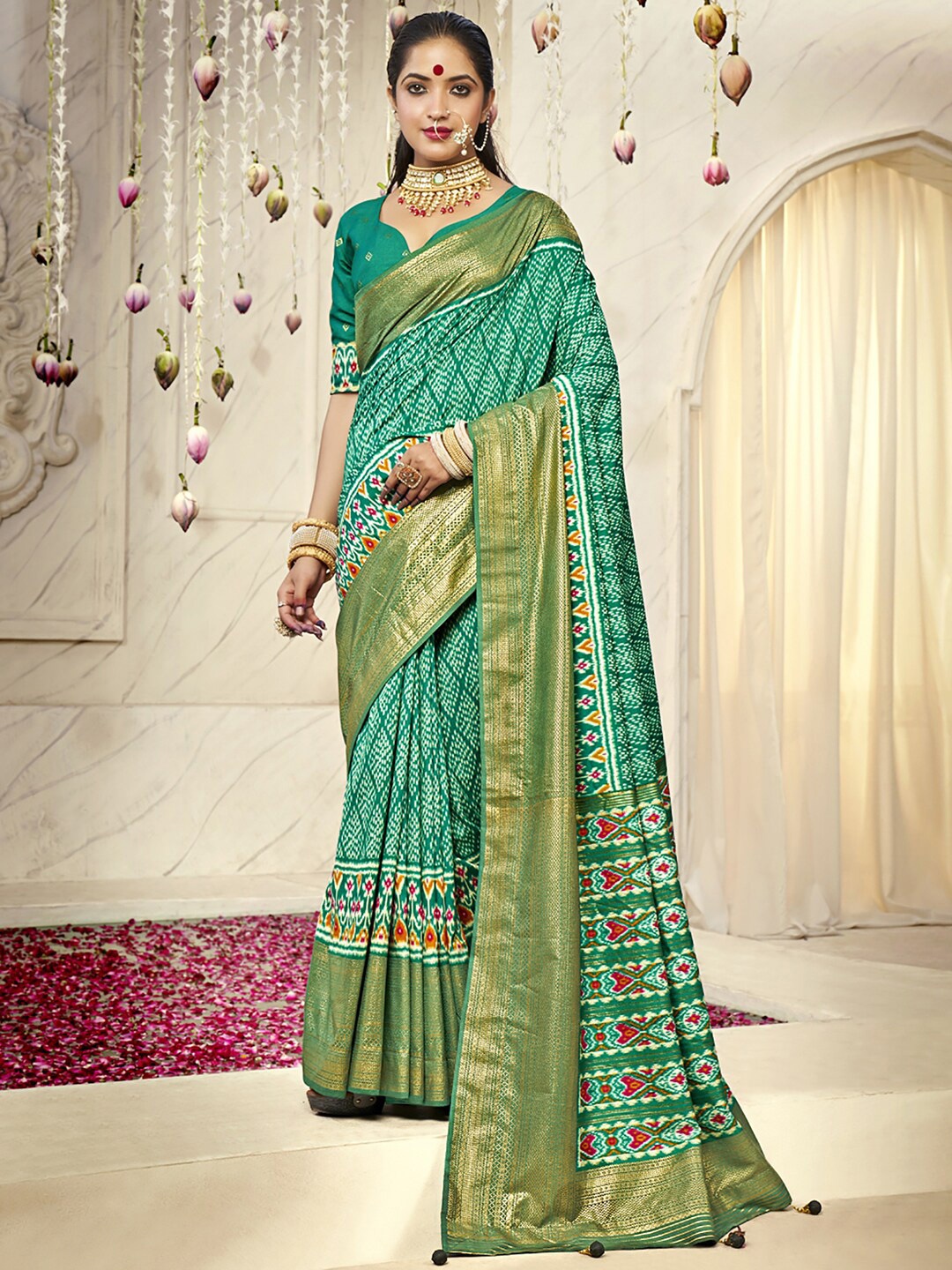 

Saree mall Sea Green & White Geometric Printed Zari Ikat Sarees