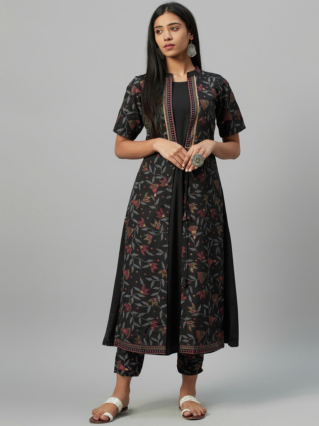 

Sangria Floral Printed Layered Calf Length Kurta, Black