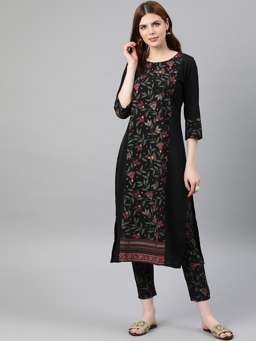 

Sangria Floral Printed Straight Kurta, Black