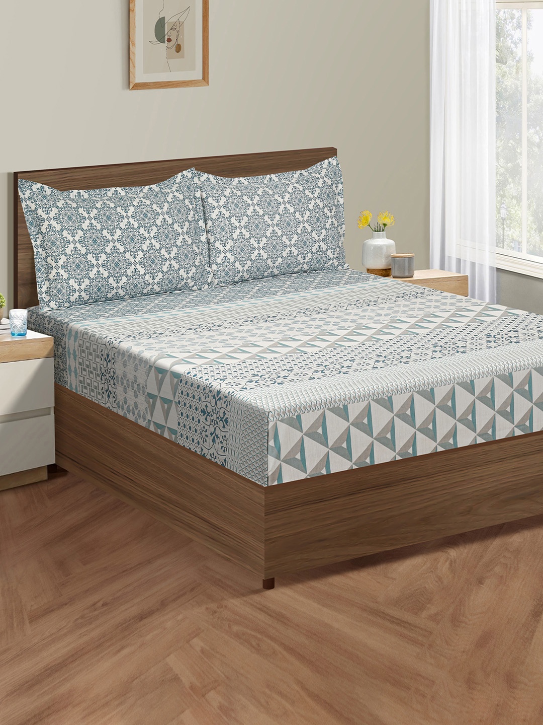 

SWAYAM Blue An&a Geometric Print 210 TC Cotton King Fitted Bedsheet Set
