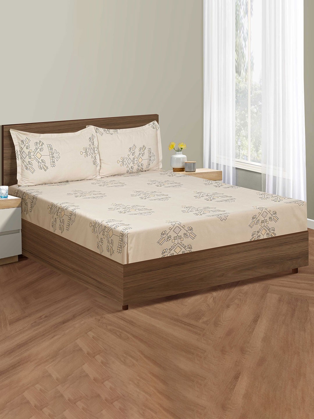 

SWAYAM Veda Beige & Black Floral Cotton 160 TC Fitted King Bedsheet with 2 Pillow Covers