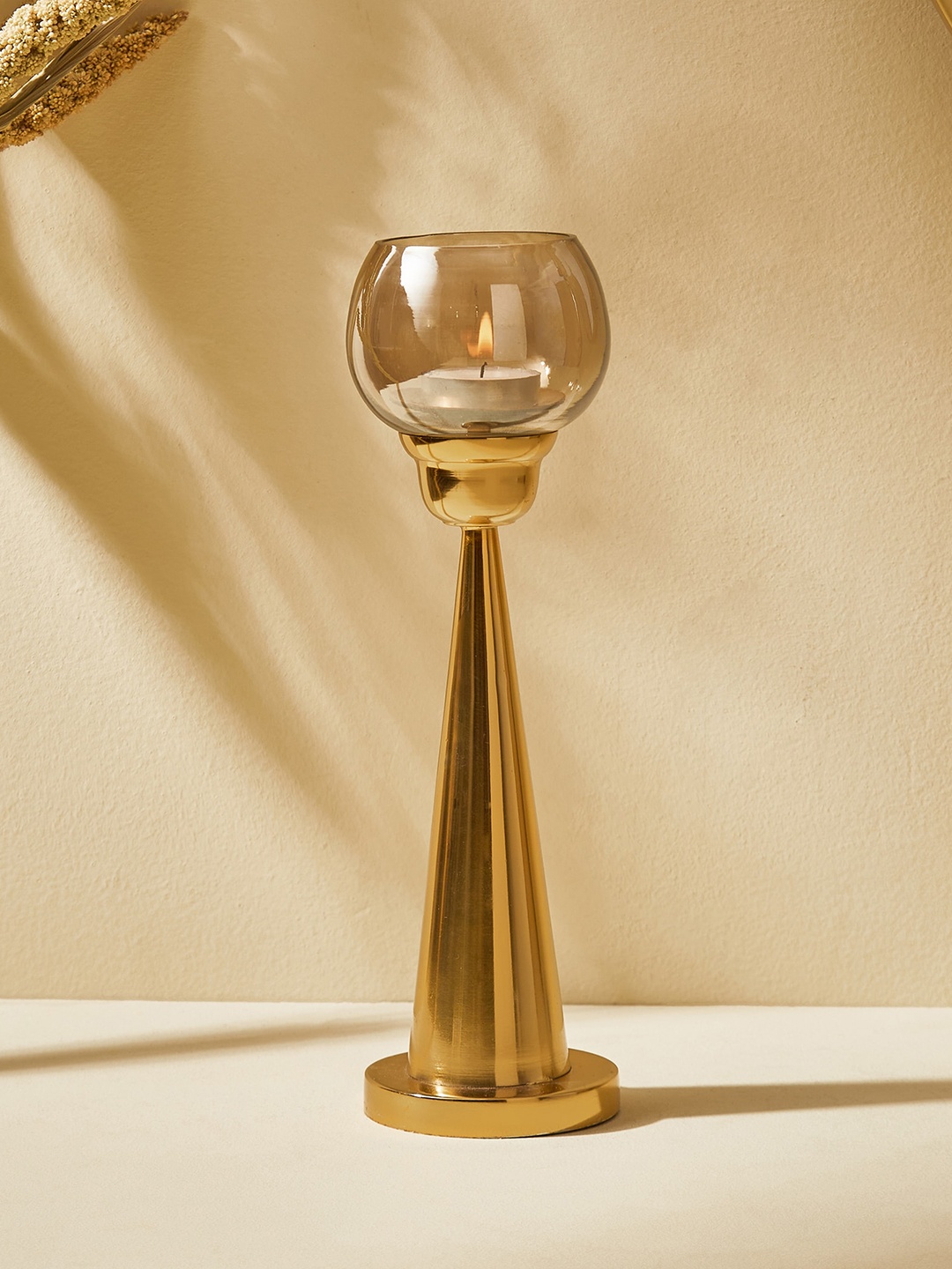 

Home Centre Gold Selena Accord Iron Pedestal T-Light Holder
