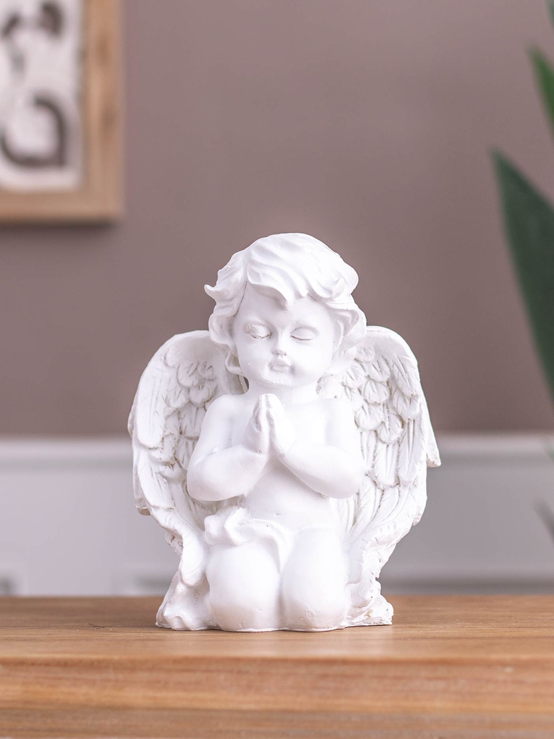 

THEDECORKART White Ceramic Showpiece