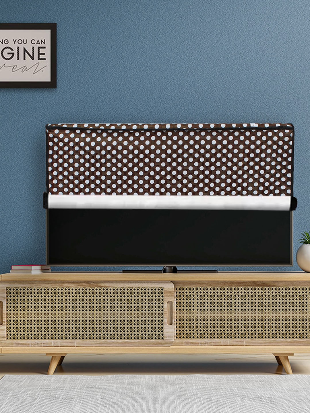 

DREAM CARE Black & White Transparent & Printed Flap 32 Inch Waterproof LED TV Protector