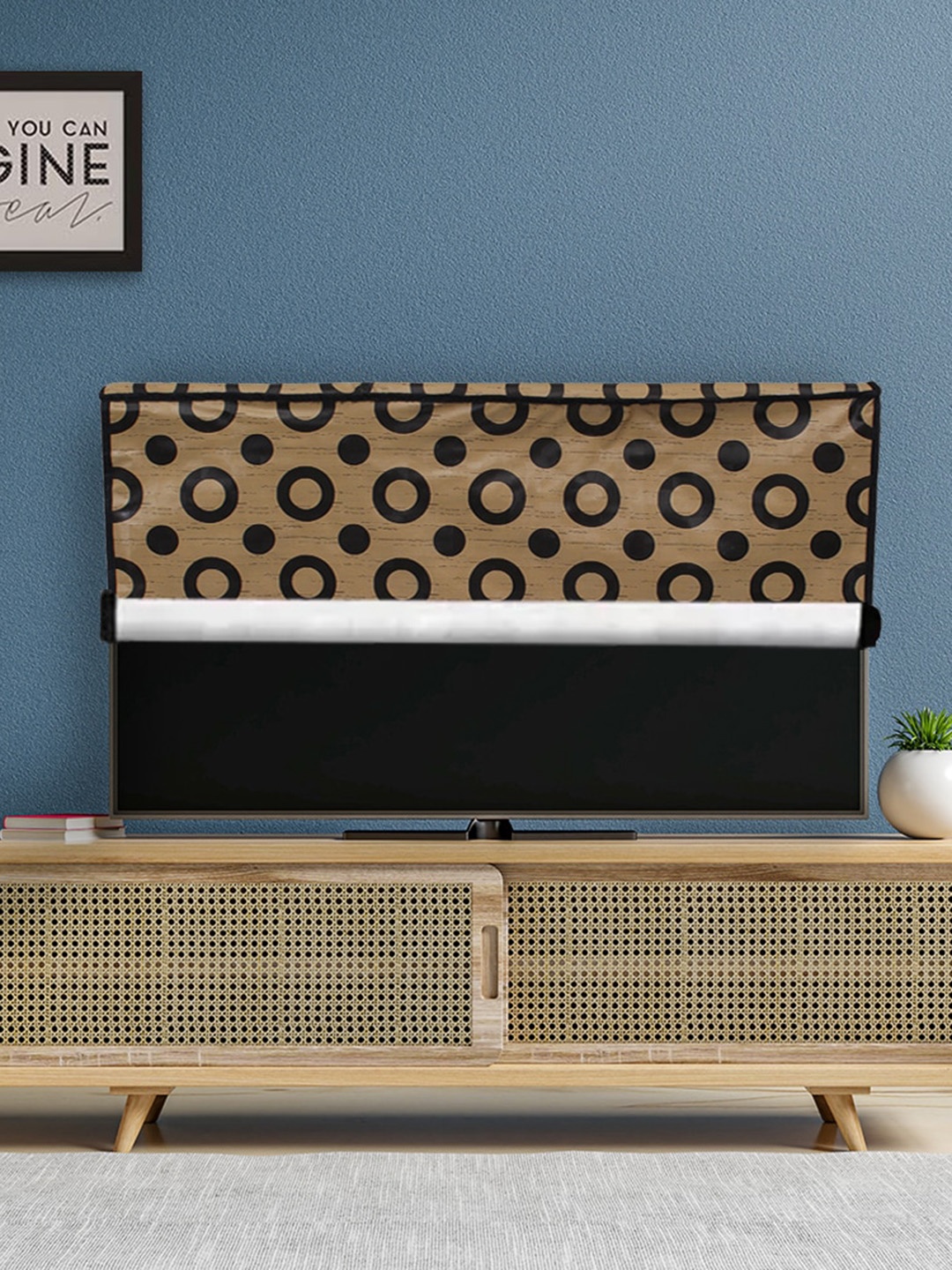 

DREAM CARE Transparent & Printed Flap 42 Inch Waterproof LED TV Protector, Beige