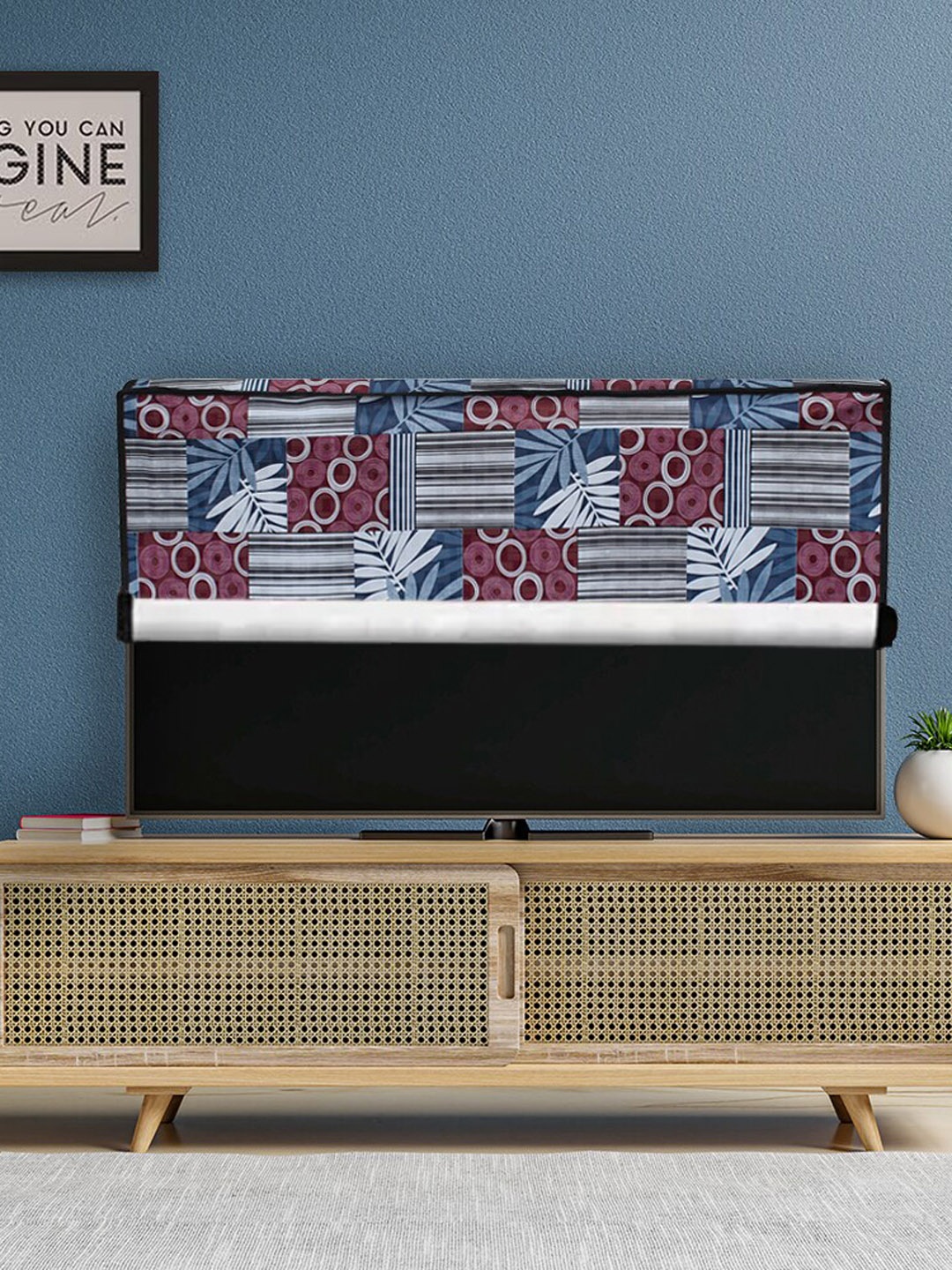 

DREAM CARE Transparent & Printed Flap 42 Inch Waterproof LED TV Protector, Blue