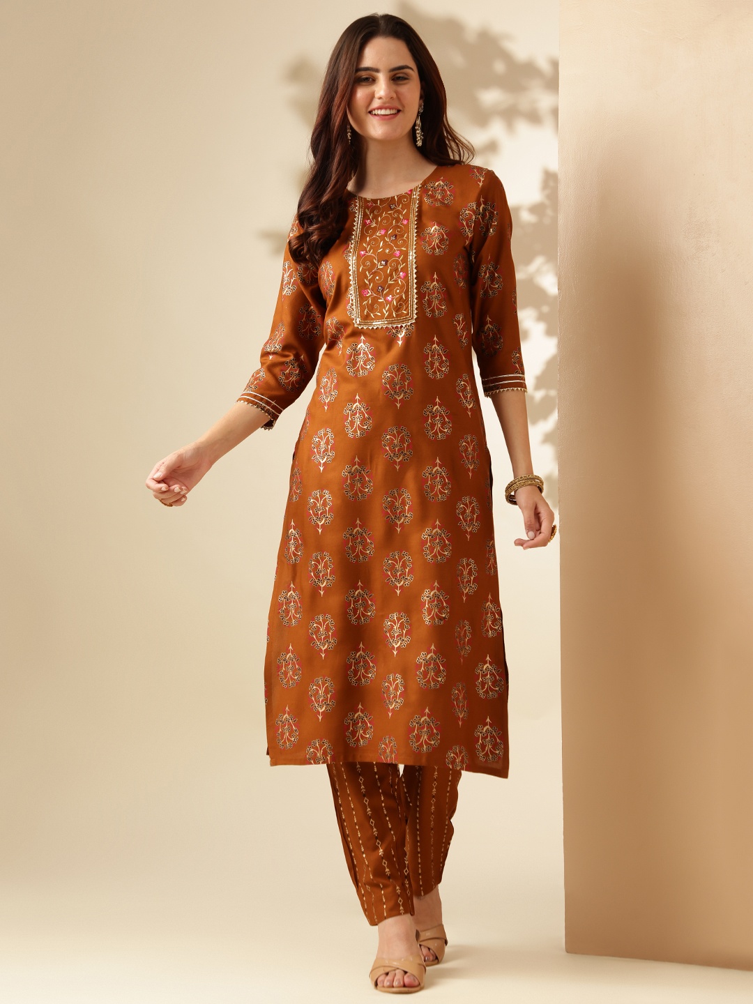 

Anouk Ethnic Motifs Printed Regular Gotta Patti Kurta With Trousers, Rust