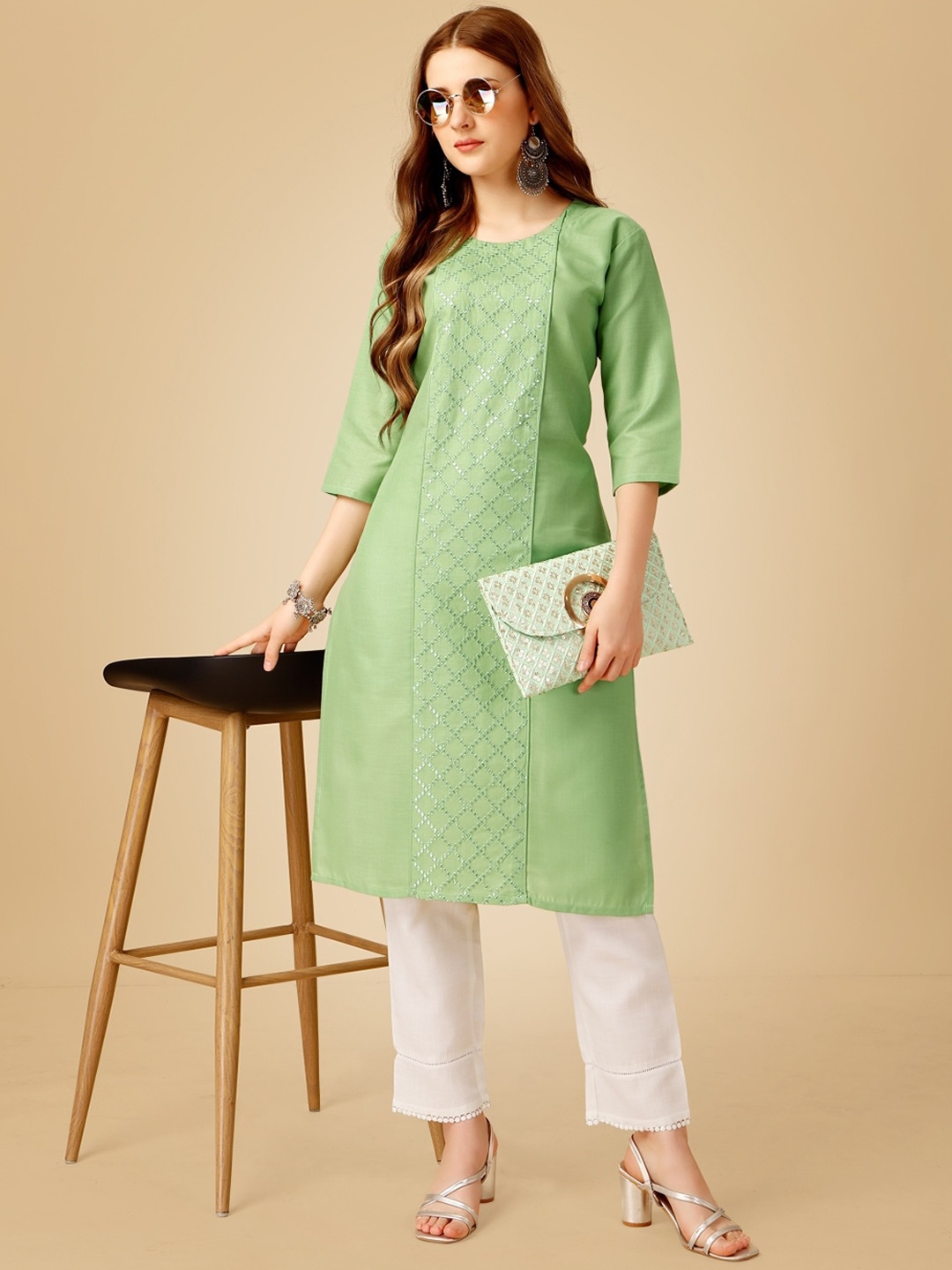 

Anouk Geometric Embroidered Regular Sequinned Kurta With Trousers, Lime green