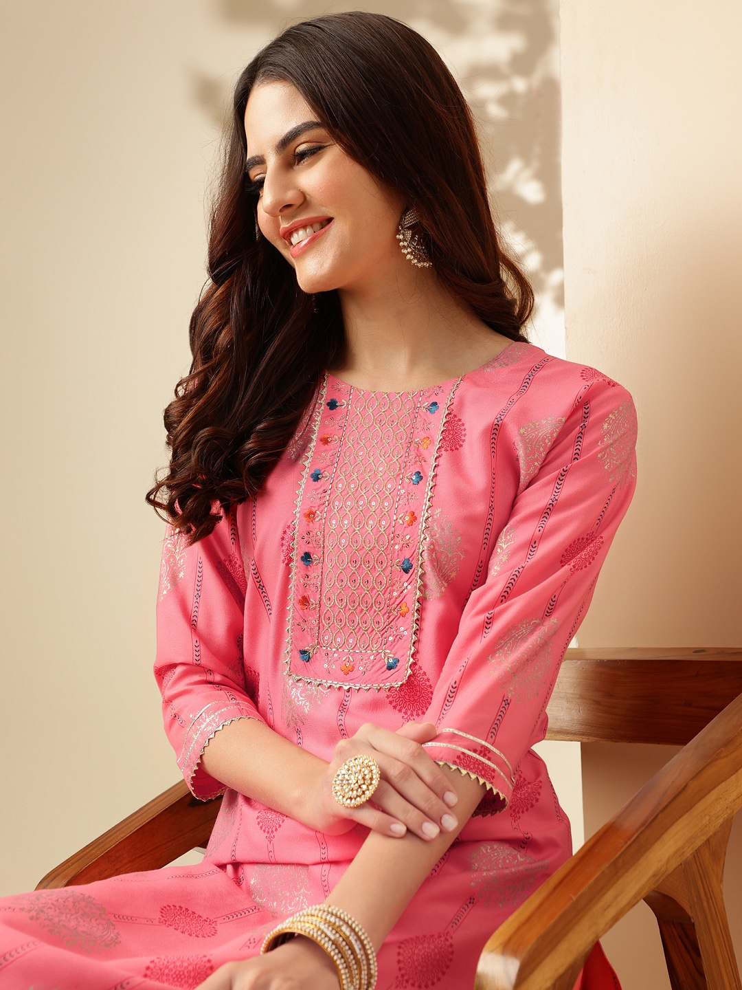 

Anouk Ethnic Motifs Printed Regular Gotta Patti Kurta with Trousers, Pink